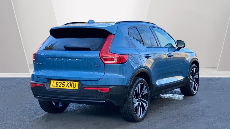 Volvo XC40 2.0 B4P Ultra Dark 5dr Auto Petrol Estate